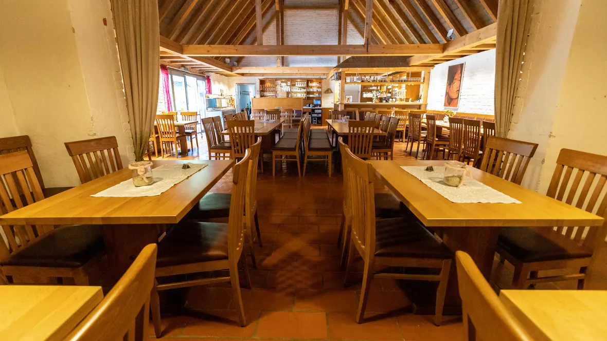 03_rosinger-blick-in-den-grossen-saal